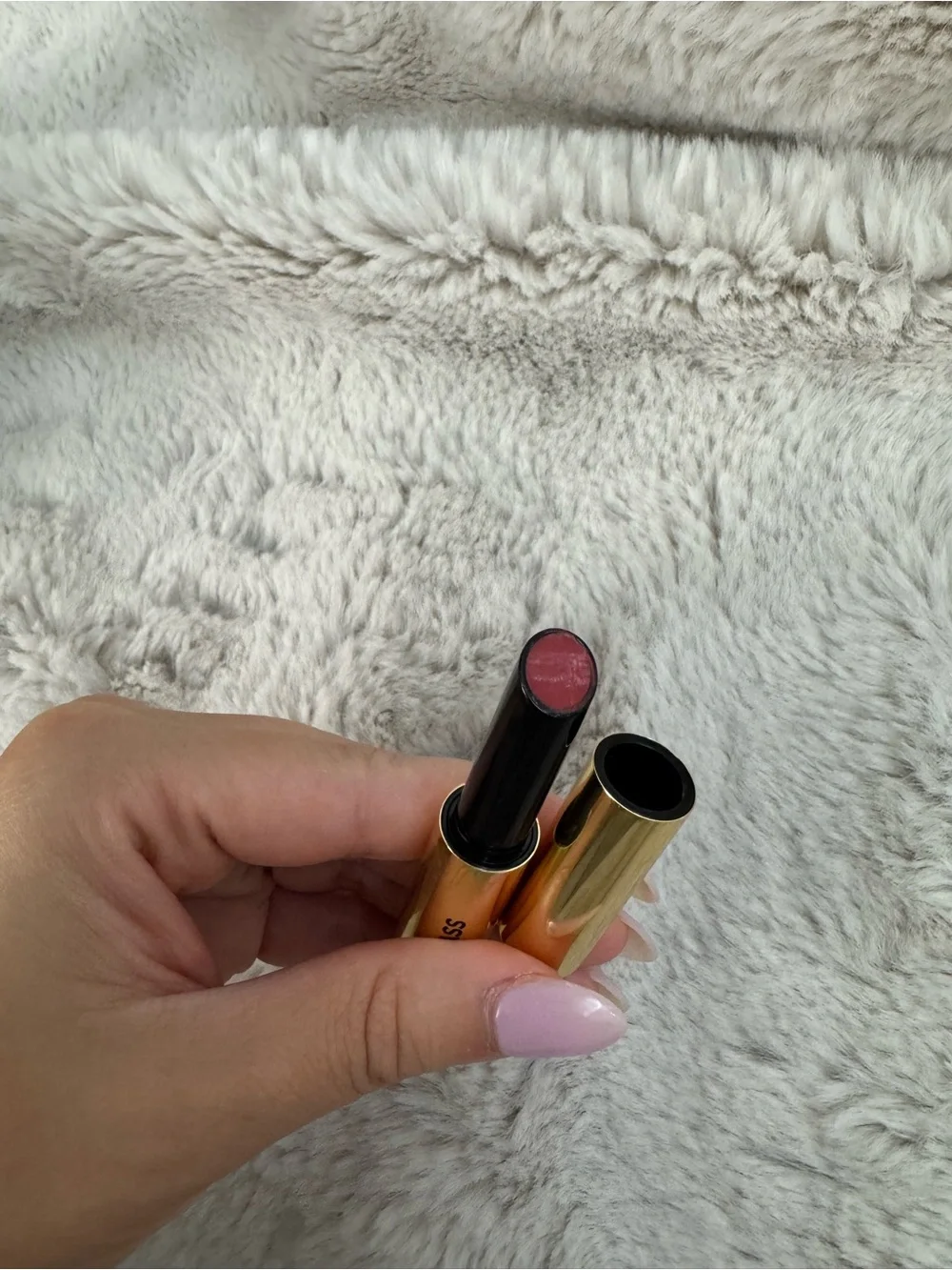 Hourglass hydrating plumping